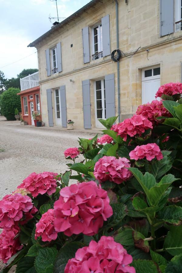 L'Orangerie De La Pontete Bed & Breakfast Vayres  Exterior photo
